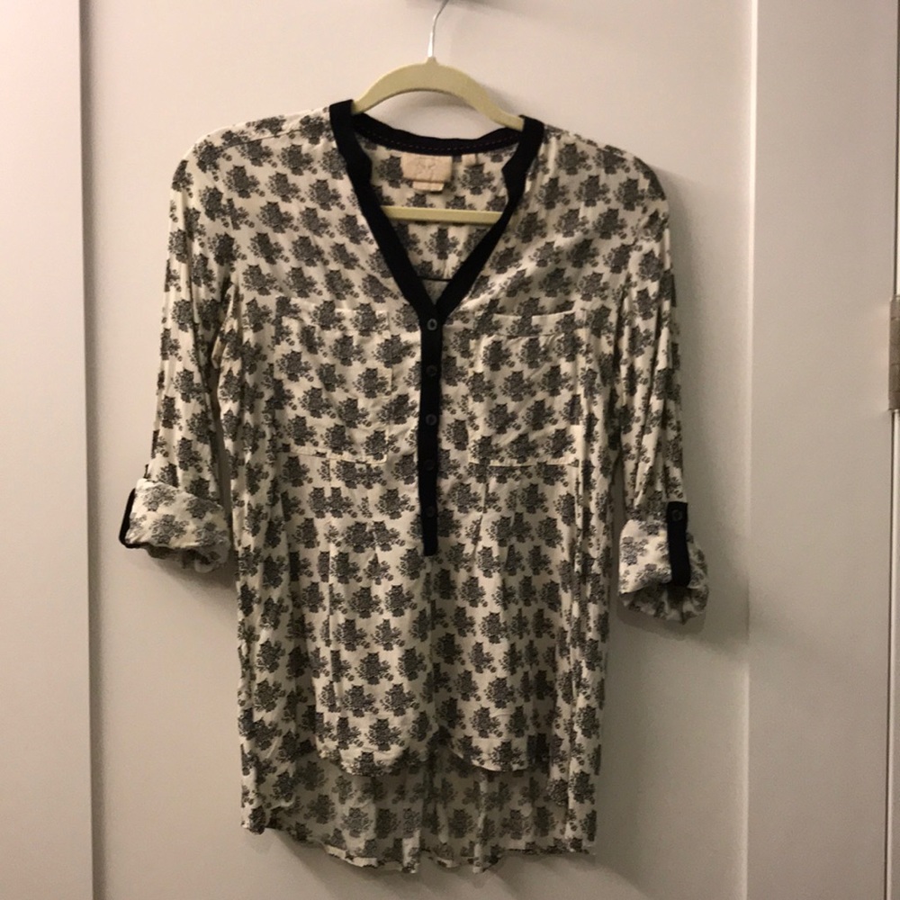 Anthropologie Flowy blouse